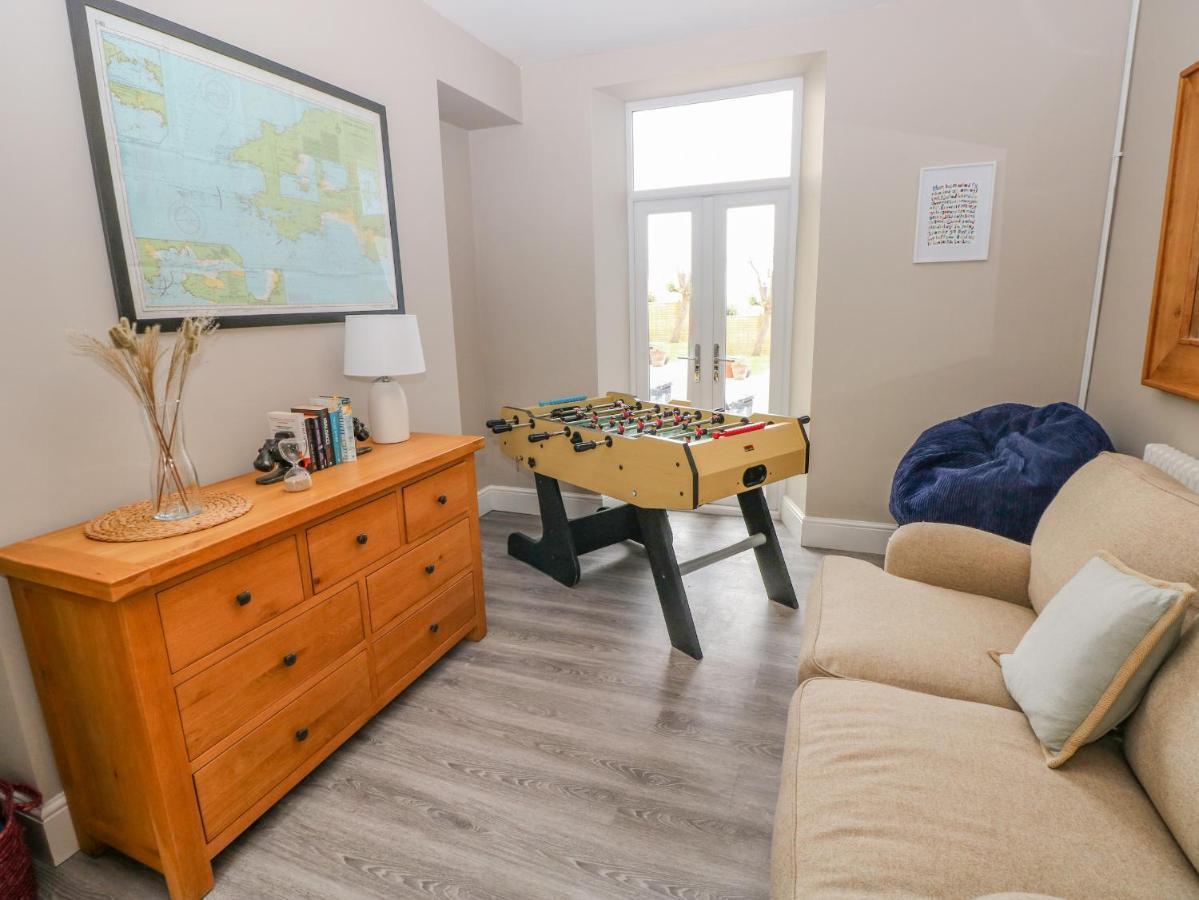 54 Pencoed Road Villa Burry Port Eksteriør bilde